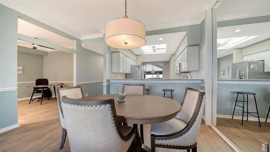 待售: $419,000 (2 贝兹, 2 浴室, 1414 平方英尺)