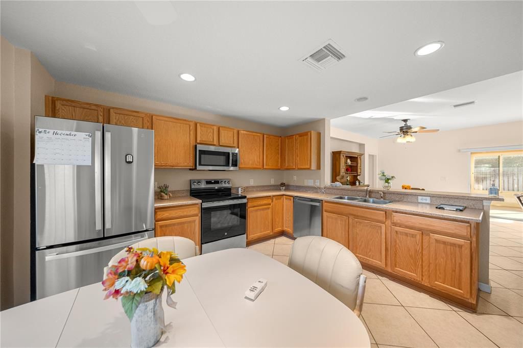 En Venta: $269,900 (2 camas, 2 baños, 1488 Pies cuadrados)