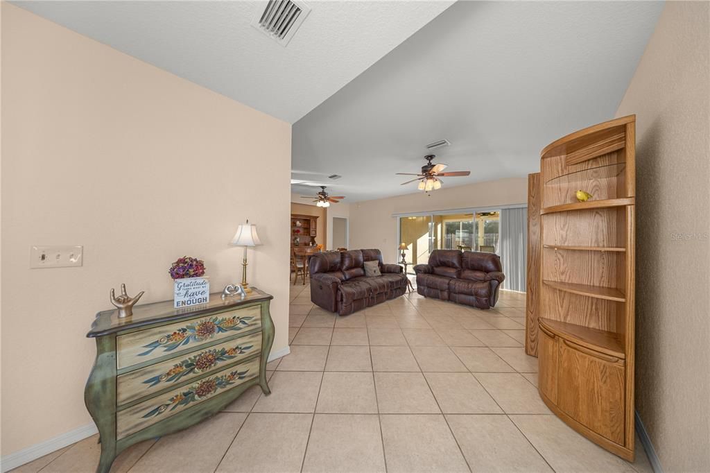 En Venta: $269,900 (2 camas, 2 baños, 1488 Pies cuadrados)