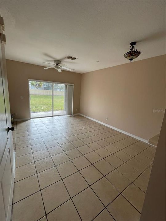 For Rent: $1,700 (2 beds, 2 baths, 1071 Square Feet)