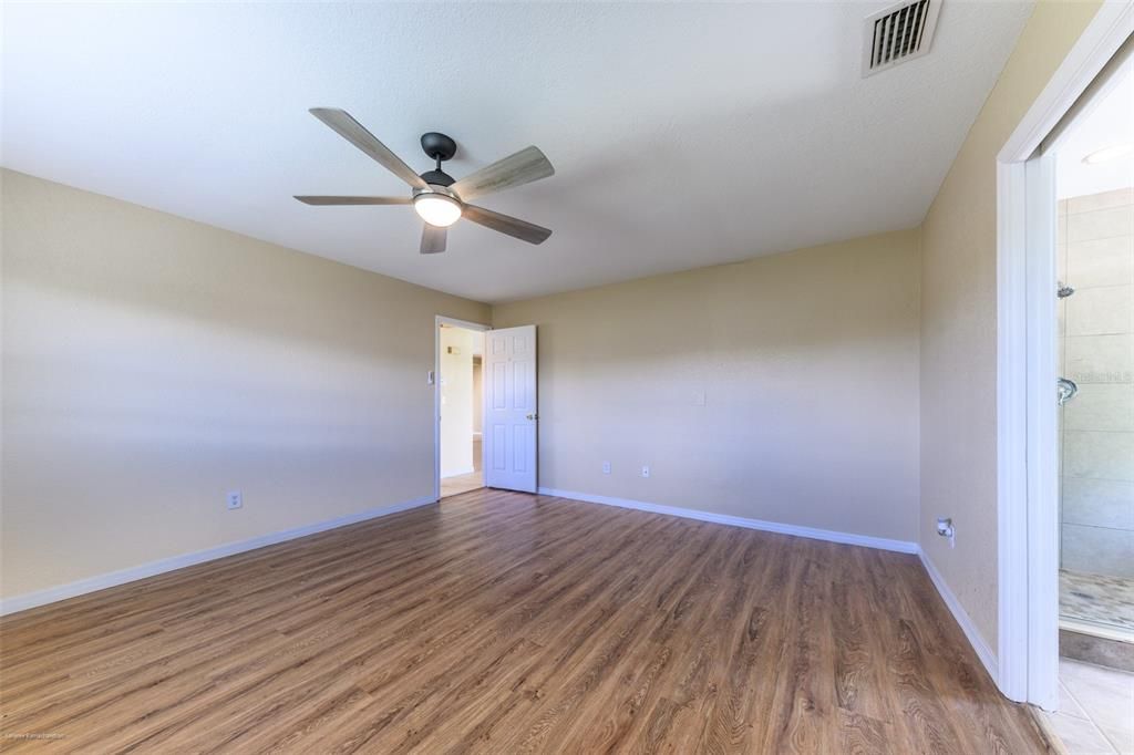 En Venta: $230,000 (2 camas, 2 baños, 1458 Pies cuadrados)