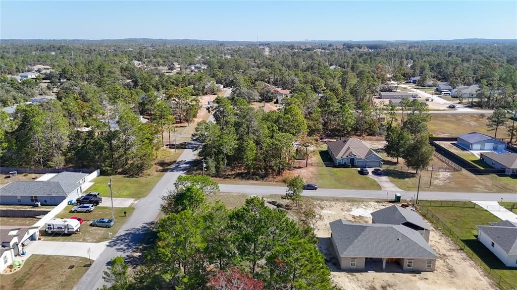 合同活跃: $269,500 (3 贝兹, 2 浴室, 1375 平方英尺)