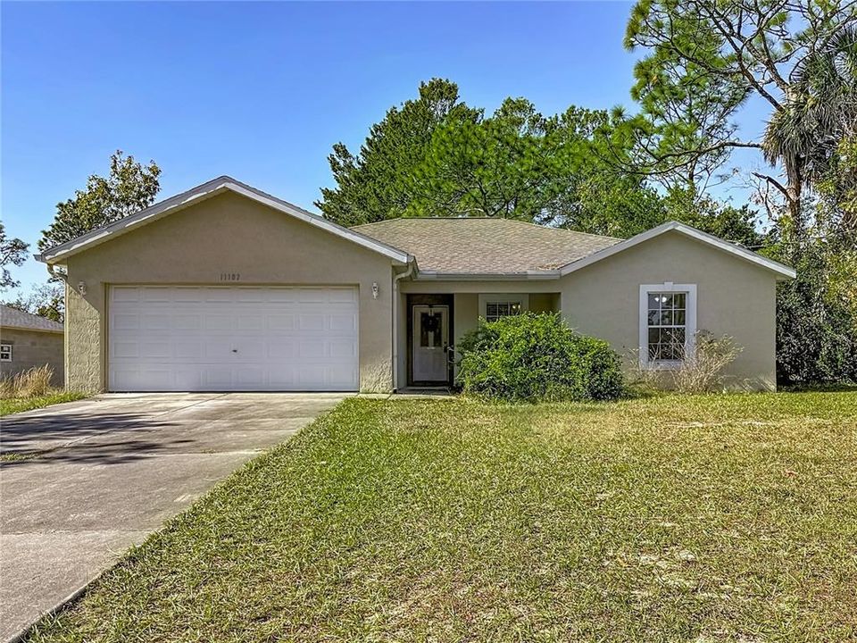 合同活跃: $269,500 (3 贝兹, 2 浴室, 1375 平方英尺)