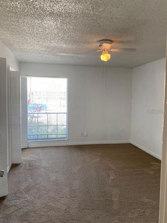 For Rent: $1,250 (1 beds, 1 baths, 650 Square Feet)