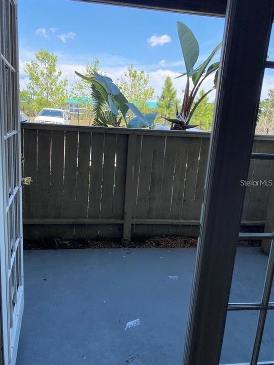 For Rent: $1,250 (1 beds, 1 baths, 650 Square Feet)