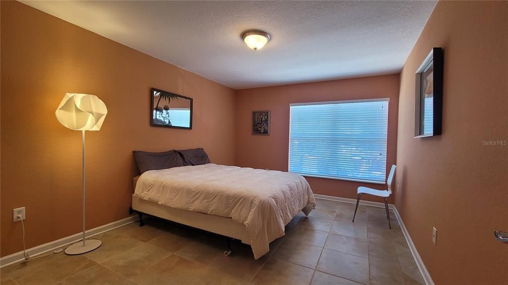 En Venta: $329,900 (2 camas, 2 baños, 1792 Pies cuadrados)