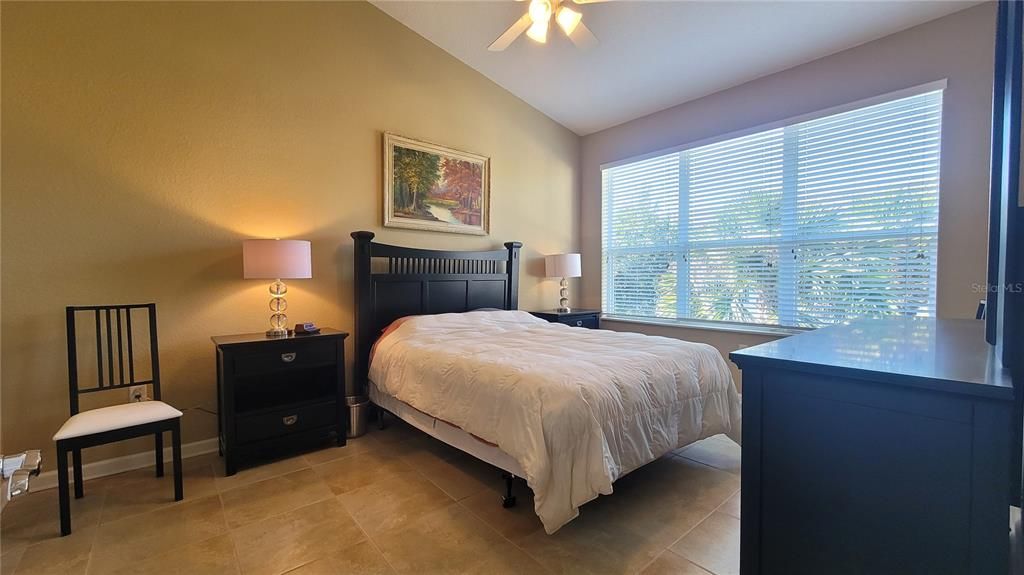 En Venta: $329,900 (2 camas, 2 baños, 1792 Pies cuadrados)