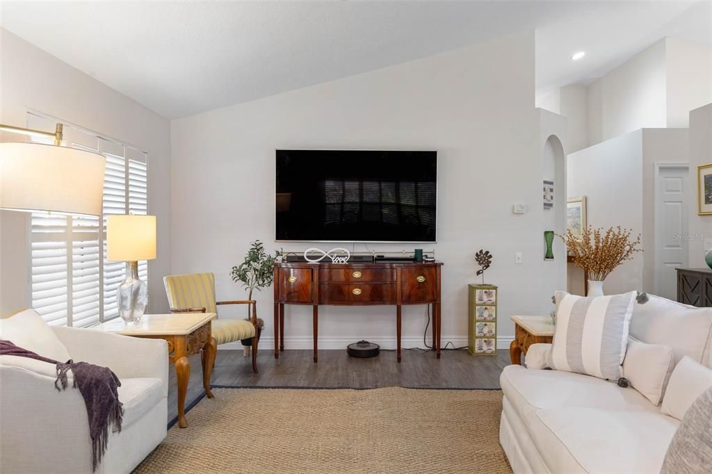 For Sale: $449,900 (3 beds, 2 baths, 1785 Square Feet)