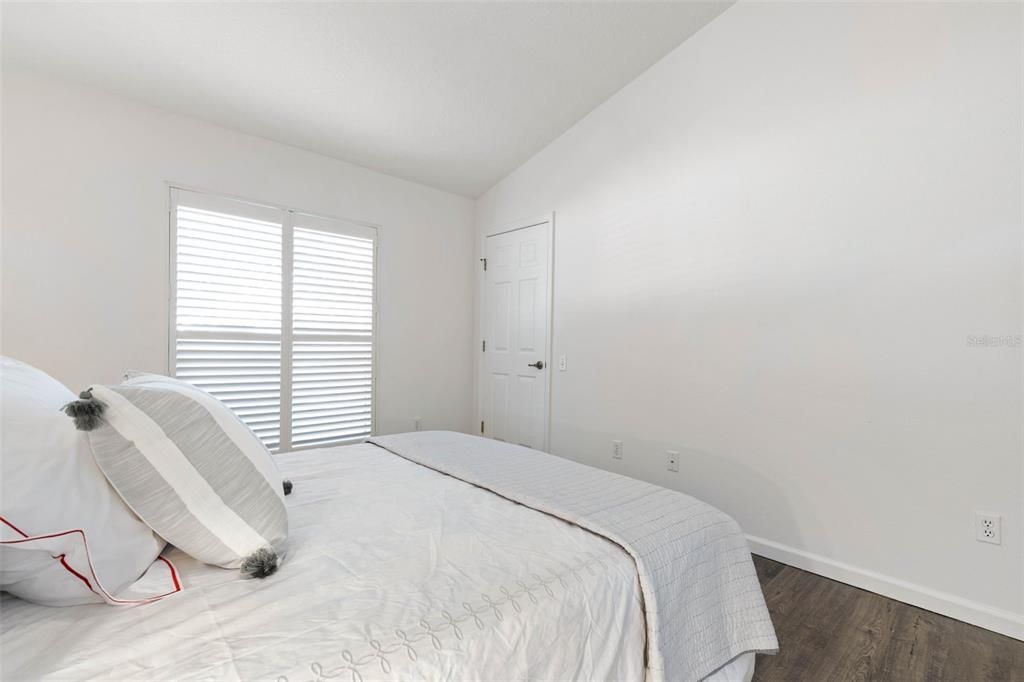 For Sale: $449,900 (3 beds, 2 baths, 1785 Square Feet)