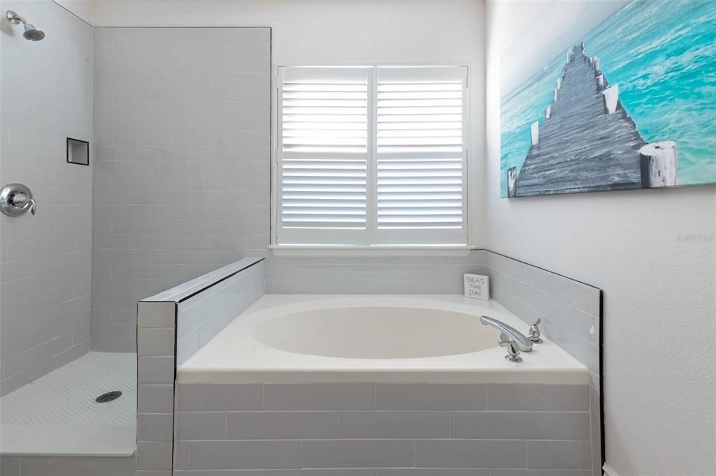 For Sale: $449,900 (3 beds, 2 baths, 1785 Square Feet)