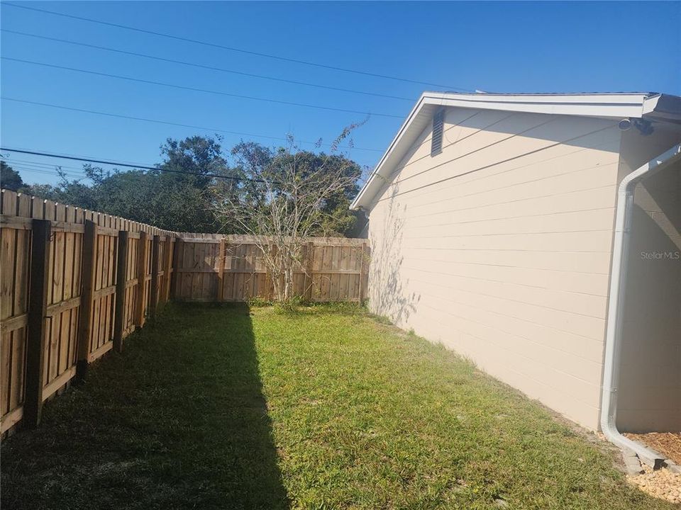 На продажу: $250,000 (3 спален, 1 ванн, 962 Квадратных фут)