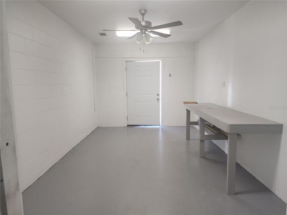 На продажу: $250,000 (3 спален, 1 ванн, 962 Квадратных фут)