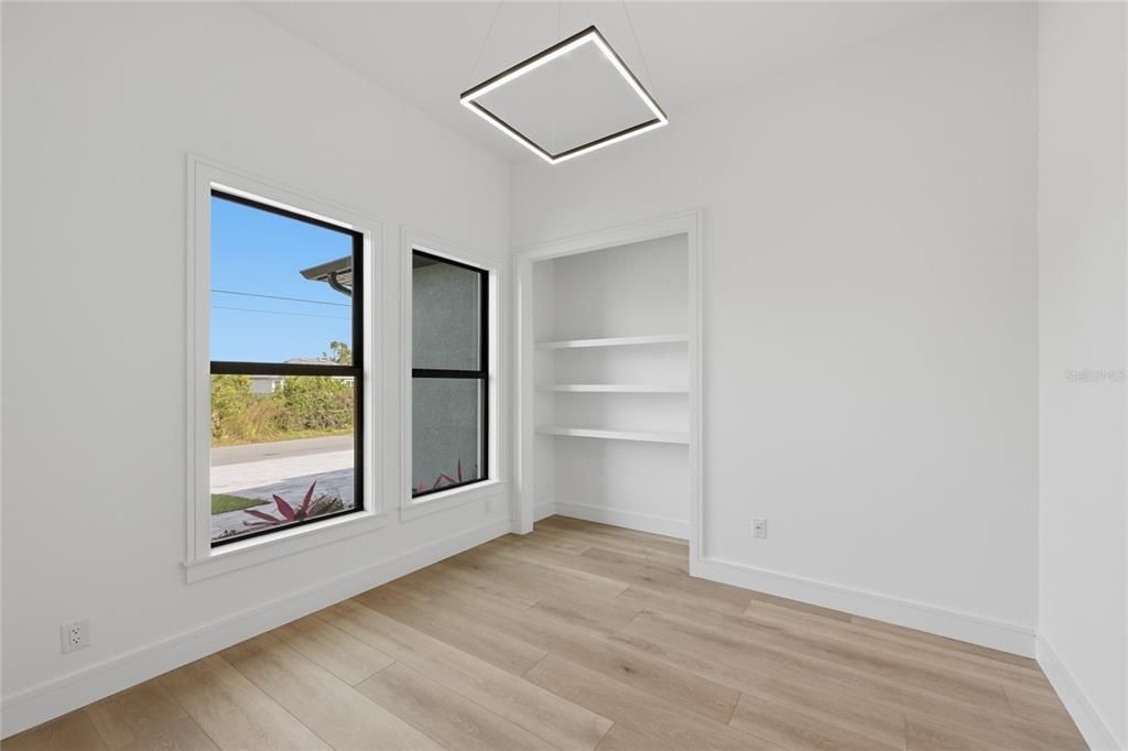 For Sale: $749,000 (3 beds, 2 baths, 1985 Square Feet)