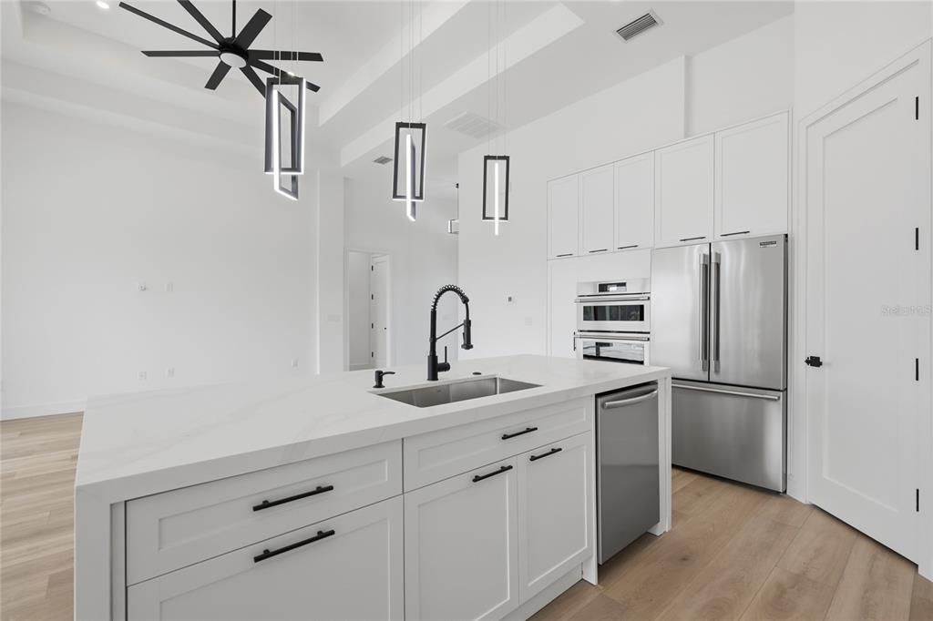 For Sale: $749,000 (3 beds, 2 baths, 1985 Square Feet)