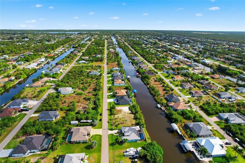 For Sale: $749,000 (3 beds, 2 baths, 1985 Square Feet)