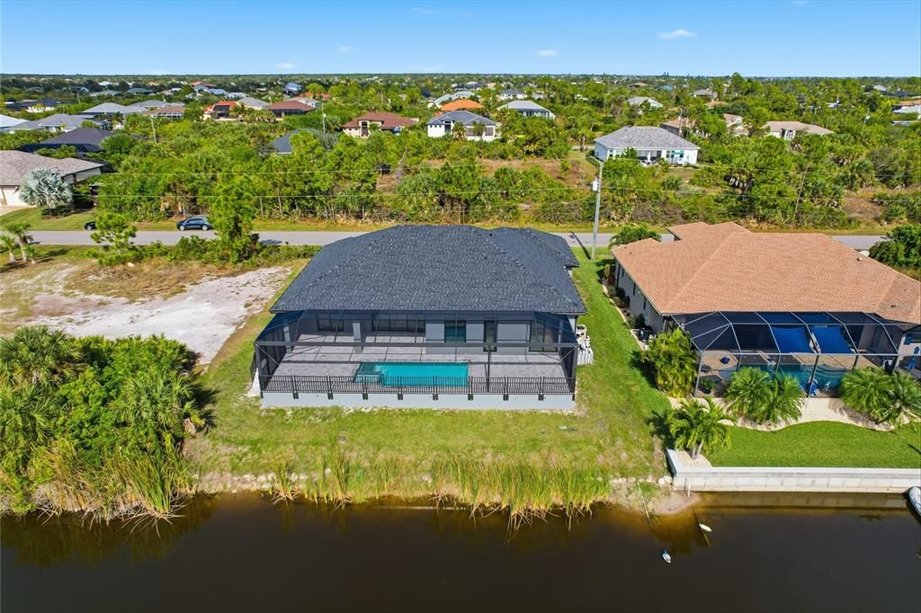 For Sale: $749,000 (3 beds, 2 baths, 1985 Square Feet)