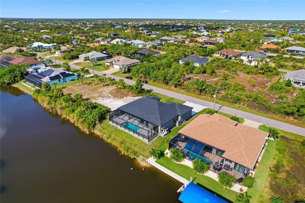 For Sale: $749,000 (3 beds, 2 baths, 1985 Square Feet)