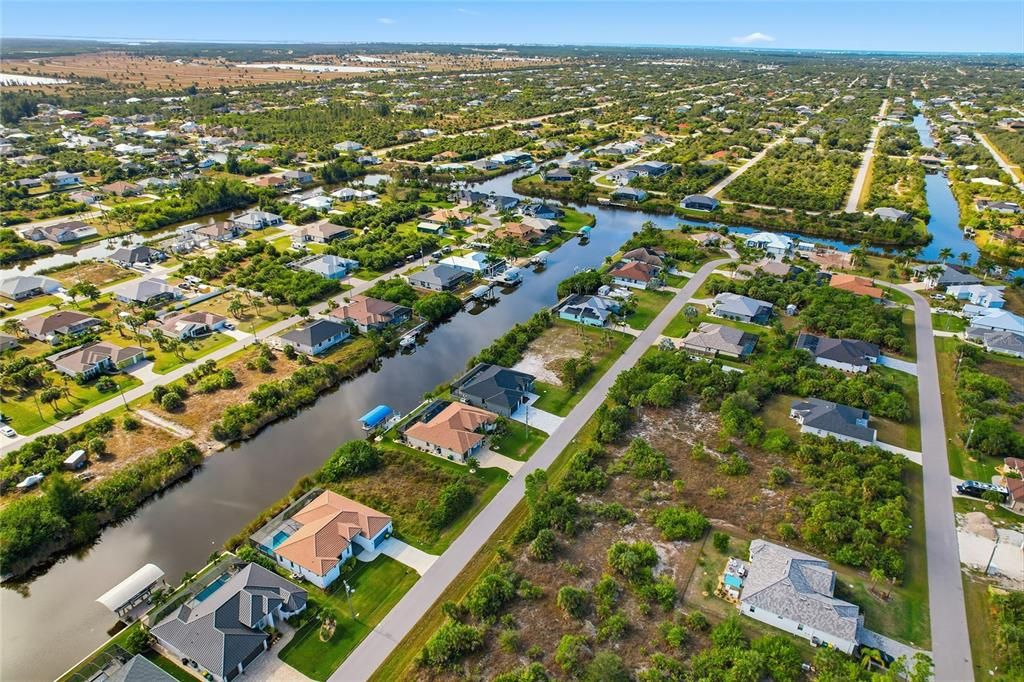 For Sale: $749,000 (3 beds, 2 baths, 1985 Square Feet)