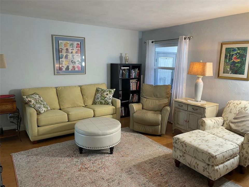 待售: $364,900 (2 贝兹, 2 浴室, 1342 平方英尺)