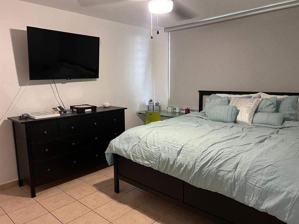 出租: $1,250 (3 贝兹, 2 浴室, 1145 平方英尺)