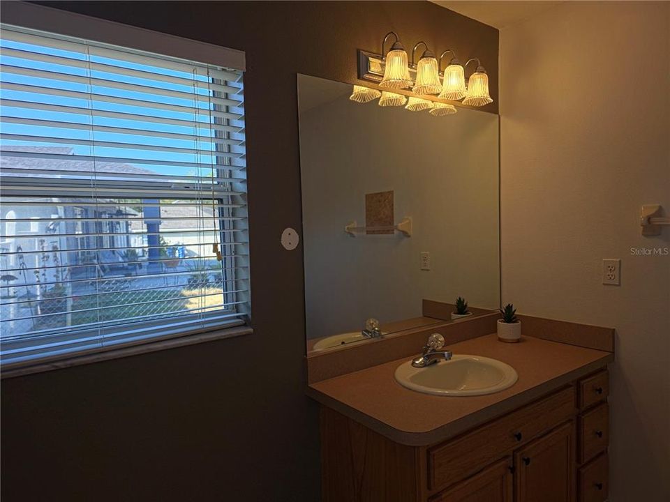 На продажу: $268,900 (3 спален, 2 ванн, 1461 Квадратных фут)