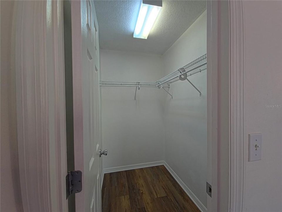 На продажу: $268,900 (3 спален, 2 ванн, 1461 Квадратных фут)