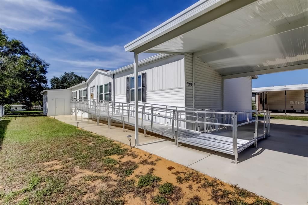 На продажу: $249,700 (3 спален, 2 ванн, 1800 Квадратных фут)