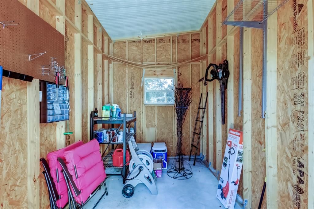 На продажу: $249,700 (3 спален, 2 ванн, 1800 Квадратных фут)