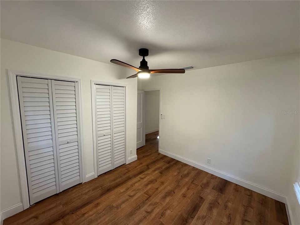 合同活跃: $349,900 (3 贝兹, 2 浴室, 1244 平方英尺)