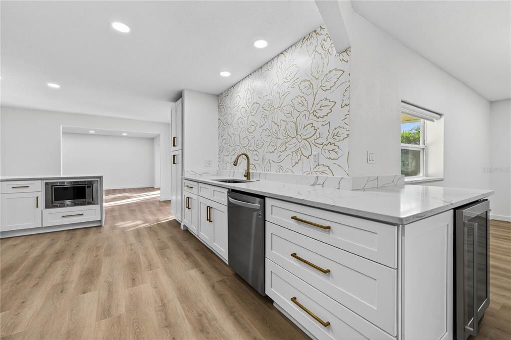 For Sale: $675,000 (3 beds, 2 baths, 2019 Square Feet)