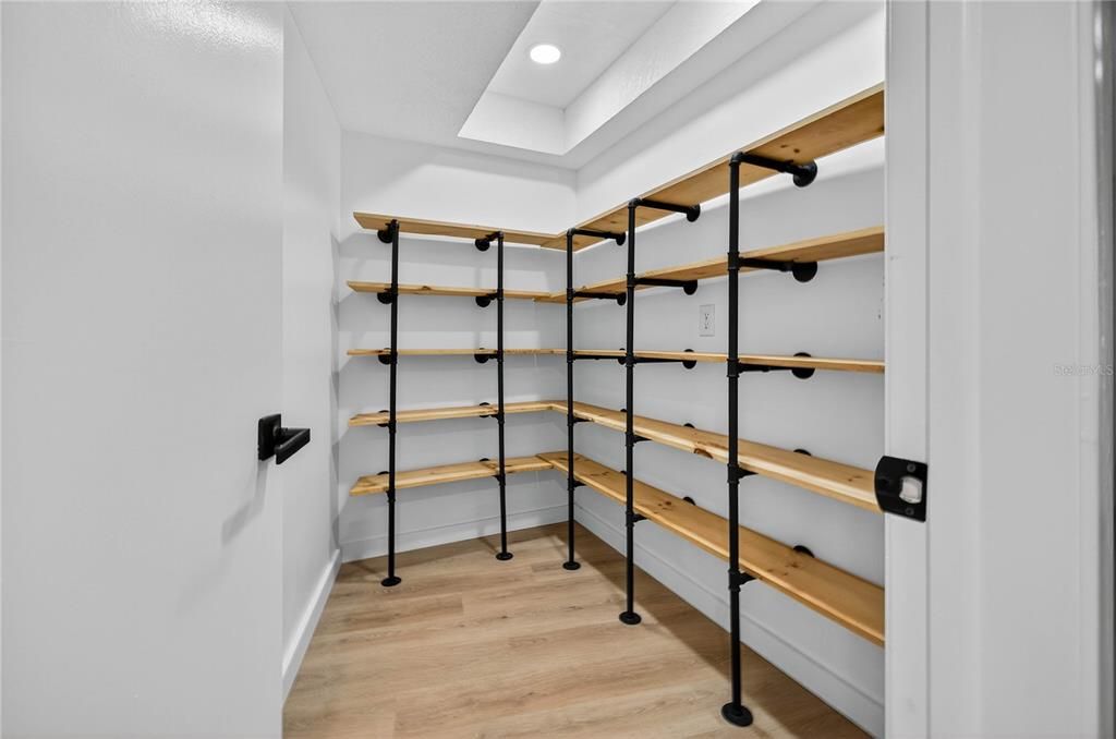 For Sale: $675,000 (3 beds, 2 baths, 2019 Square Feet)