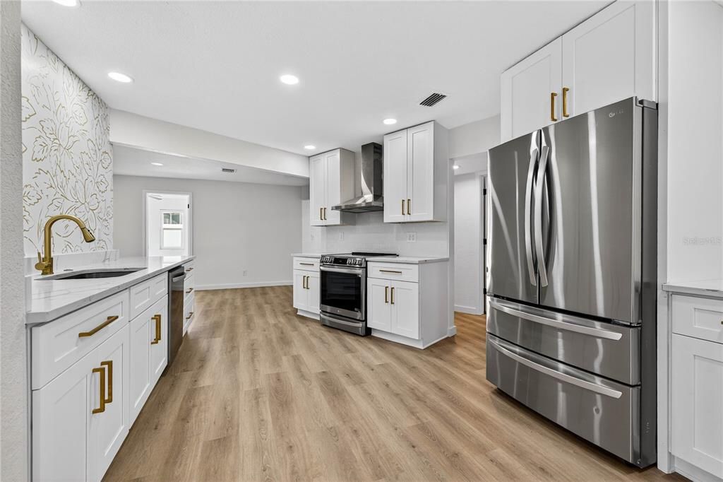 For Sale: $675,000 (3 beds, 2 baths, 2019 Square Feet)