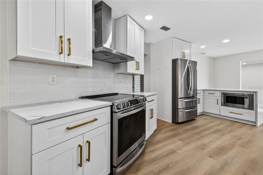 For Sale: $675,000 (3 beds, 2 baths, 2019 Square Feet)