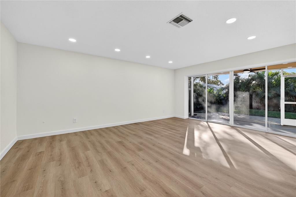 For Sale: $675,000 (3 beds, 2 baths, 2019 Square Feet)