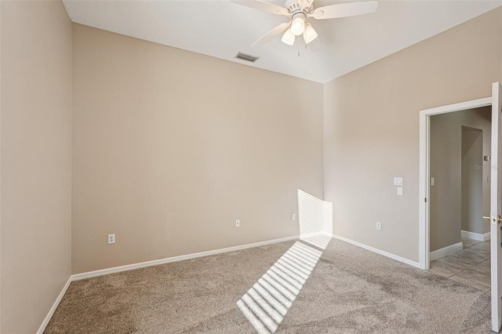 出租: $3,190 (4 贝兹, 3 浴室, 2120 平方英尺)