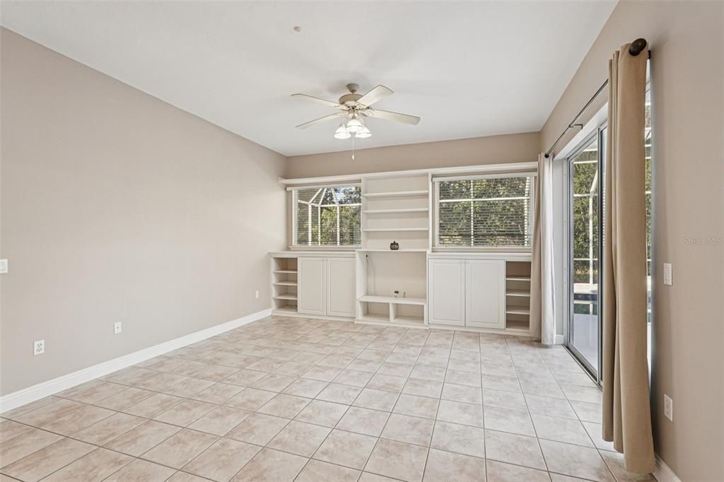 出租: $3,190 (4 贝兹, 3 浴室, 2120 平方英尺)