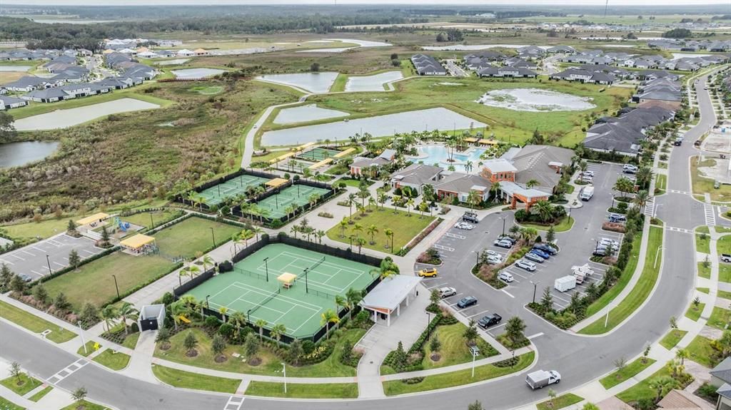 Active With Contract: $385,000 (3 beds, 2 baths, 2136 Square Feet)