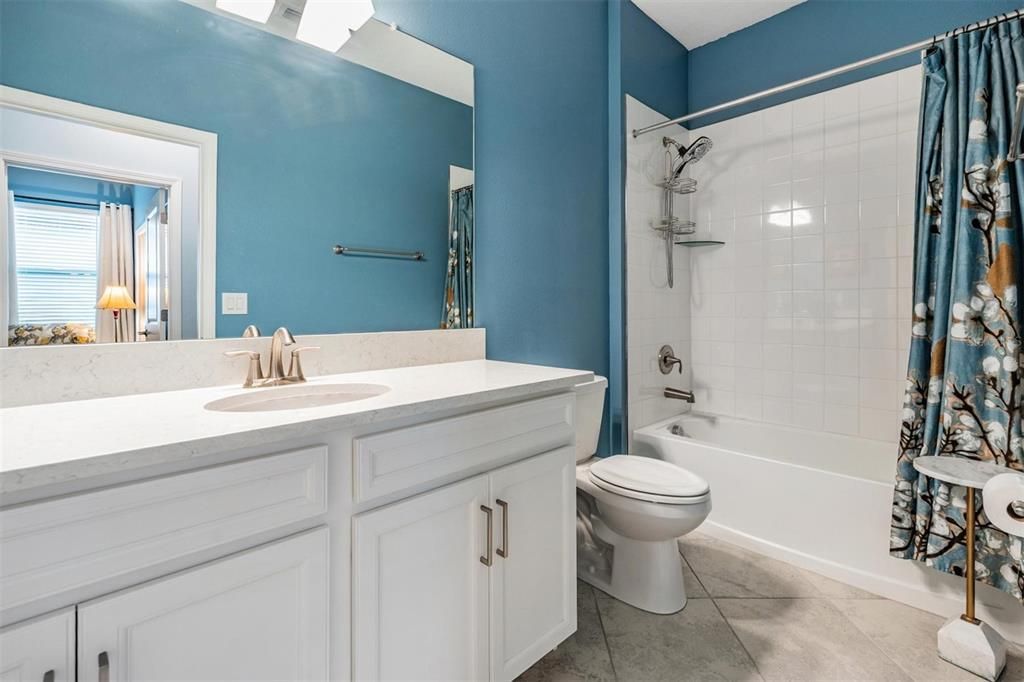 Active With Contract: $385,000 (3 beds, 2 baths, 2136 Square Feet)