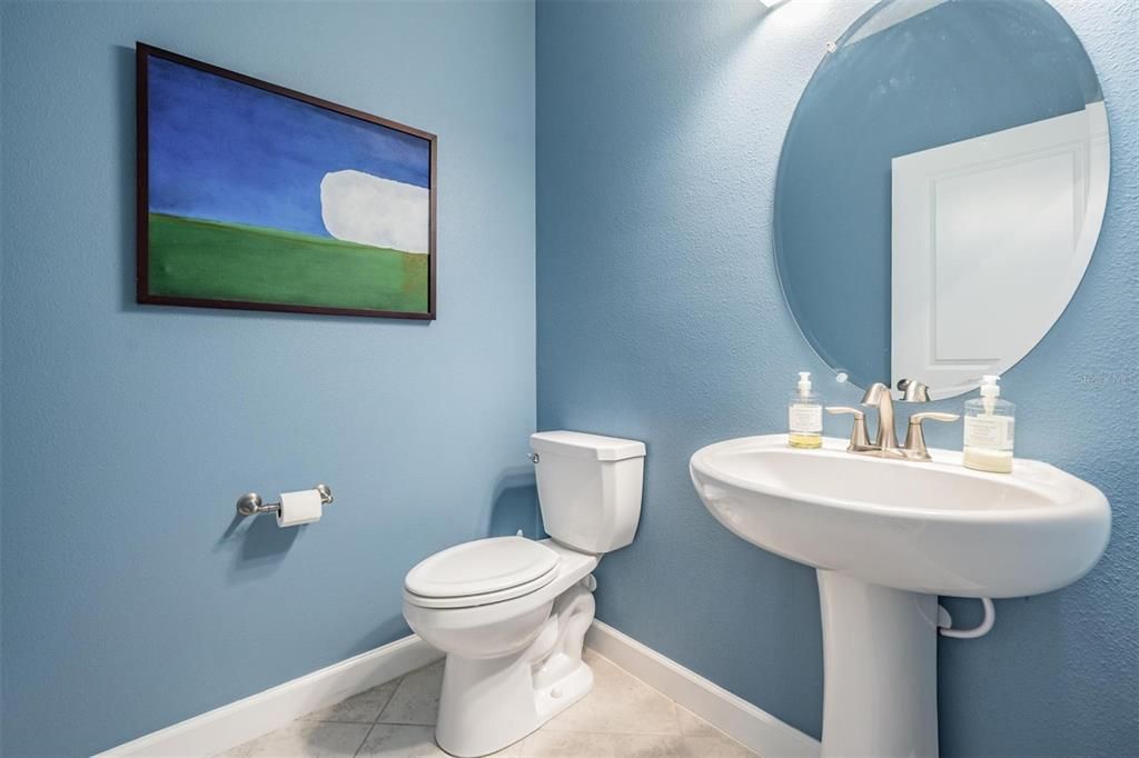 Active With Contract: $385,000 (3 beds, 2 baths, 2136 Square Feet)