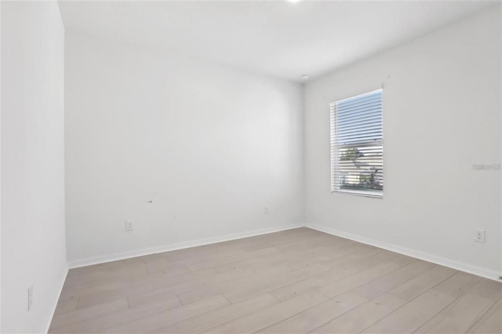 For Rent: $3,000 (5 beds, 3 baths, 2674 Square Feet)