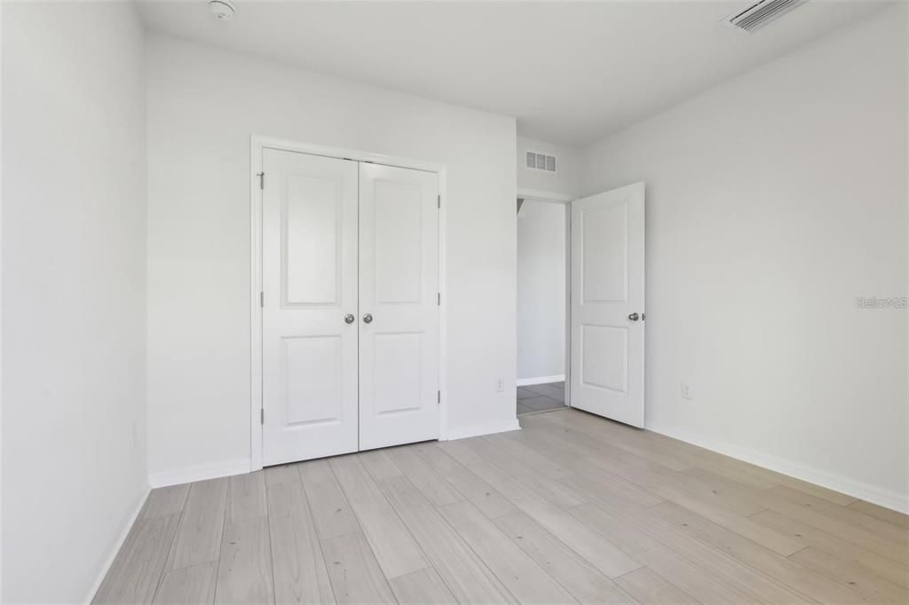 For Rent: $3,000 (5 beds, 3 baths, 2674 Square Feet)