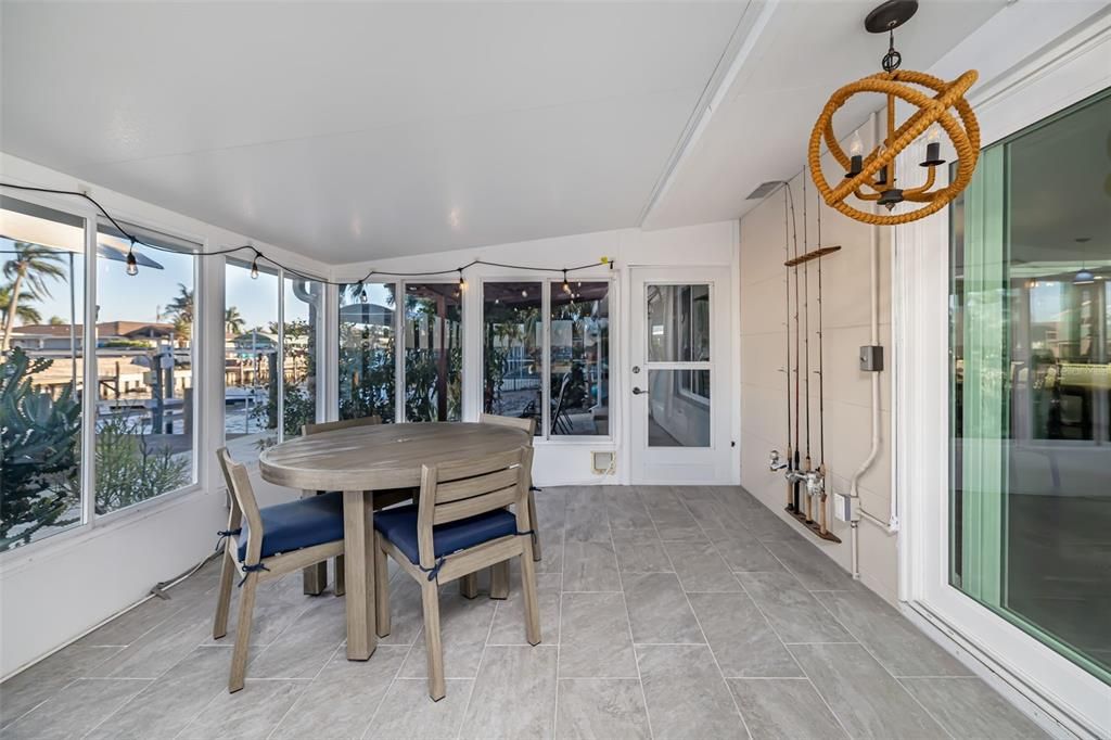 For Sale: $1,640,000 (3 beds, 3 baths, 2939 Square Feet)