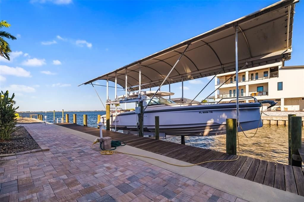 For Sale: $1,640,000 (3 beds, 3 baths, 2939 Square Feet)