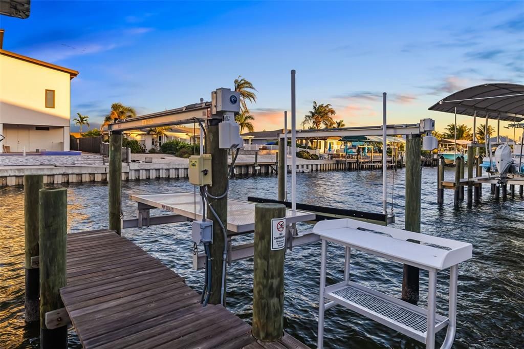 For Sale: $1,640,000 (3 beds, 3 baths, 2939 Square Feet)