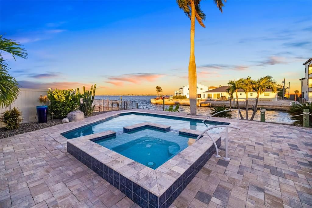 For Sale: $1,640,000 (3 beds, 3 baths, 2939 Square Feet)