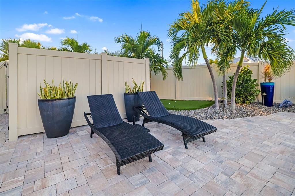 For Sale: $1,640,000 (3 beds, 3 baths, 2939 Square Feet)