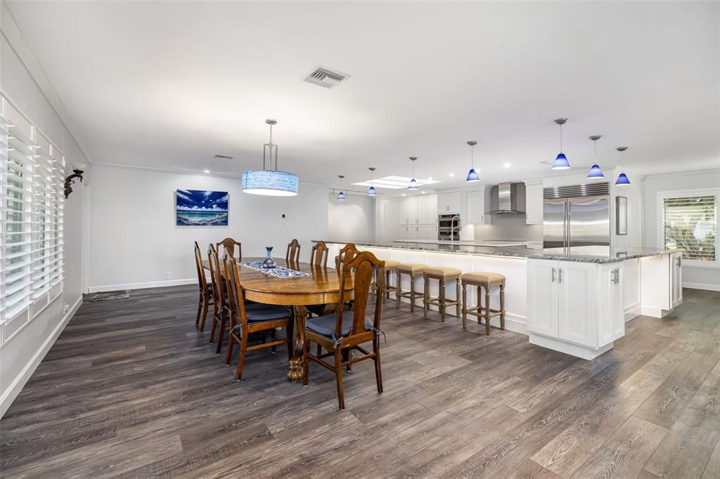 For Sale: $1,640,000 (3 beds, 3 baths, 2939 Square Feet)