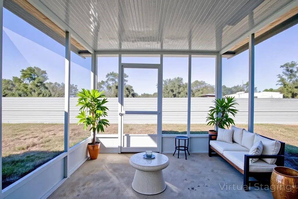 For Sale: $259,900 (3 beds, 2 baths, 1220 Square Feet)