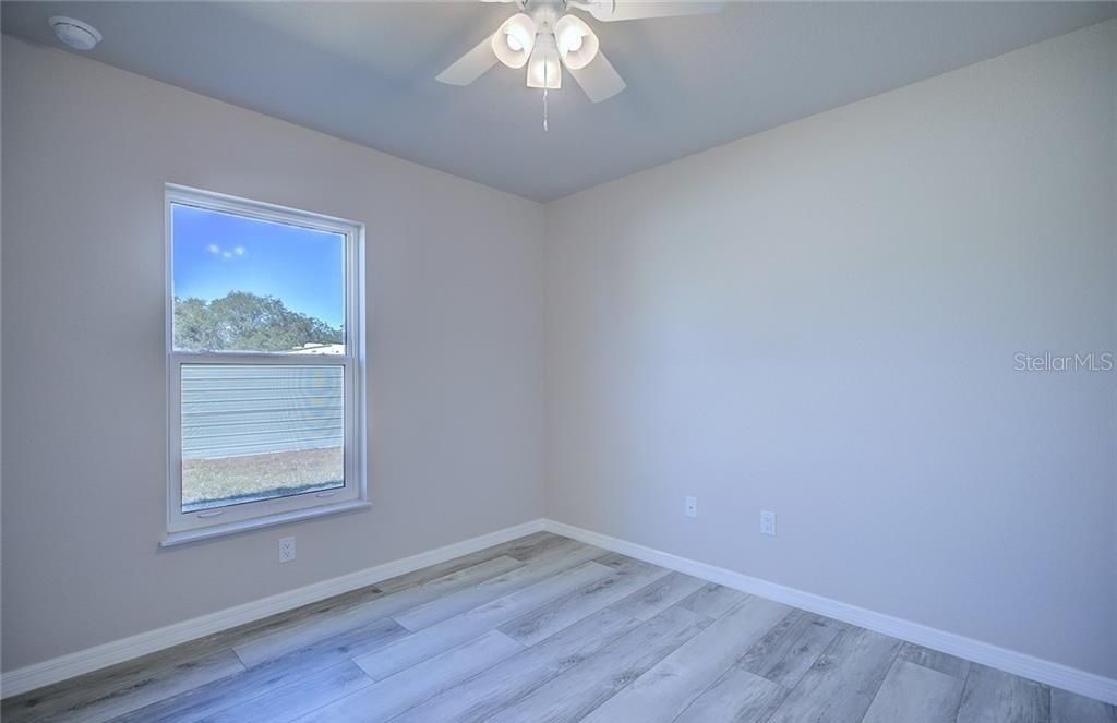 For Sale: $259,900 (3 beds, 2 baths, 1220 Square Feet)