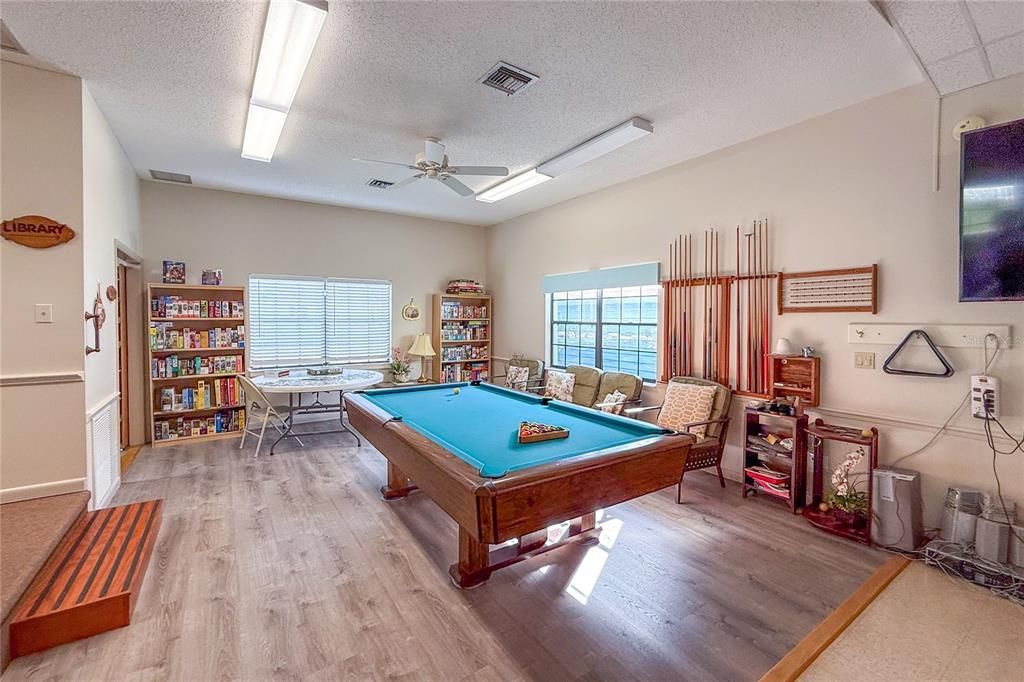 待售: $239,900 (2 贝兹, 2 浴室, 1176 平方英尺)